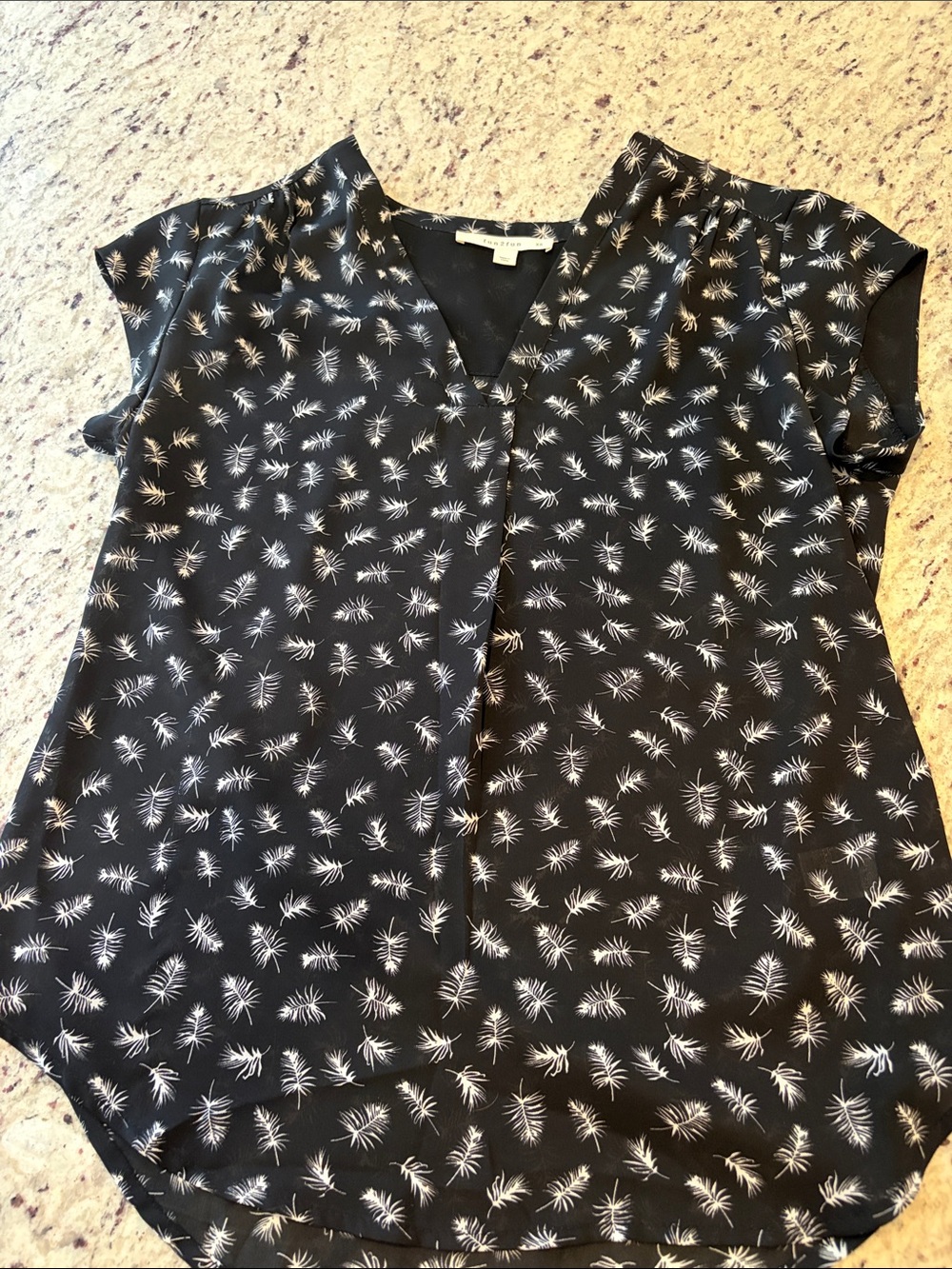 fun 2 fun Black Feather-Print V-Neck Cap-Sleeve Blouse